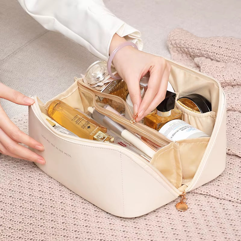Large Capacity Cosmetic Bag Cosmetic Storage Bag PU Leather Portable Travel Toiletry Bag Women Cosmetic Bag Toiletries Organizer
