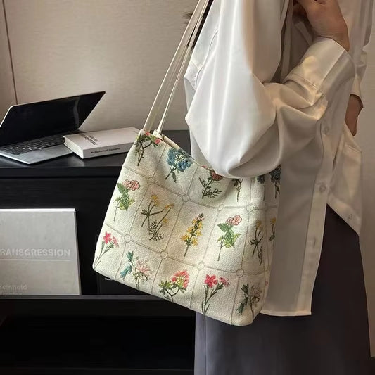 Large-Capacity Embroidered Tote Bag Women Summer Trendy Cloth Bag Niche Embroidery Shoulder Bag Texture Bucket Bags Canvas Bags